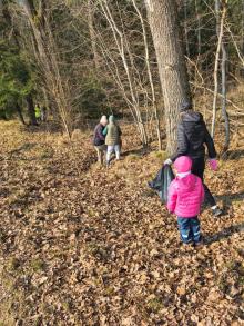 Wspólne sprzątanie lasu…